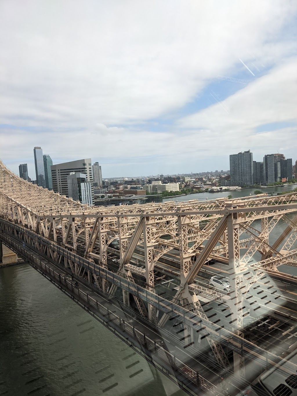 Roosevelt Island Visitor Center Kiosk | New York, NY 10044, USA | Phone: (212) 688-4836