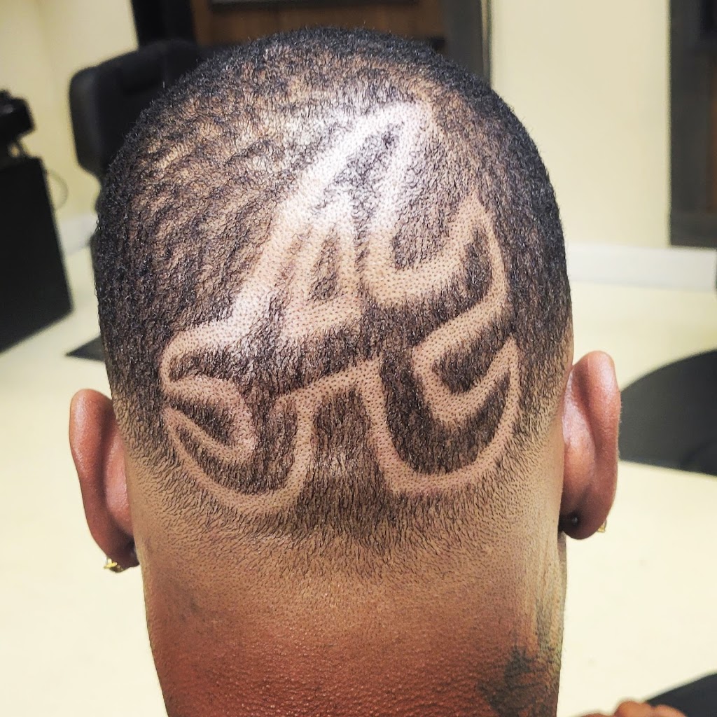 Luxury Cuts Barbershop | 5775 Phil Niekro Blvd, Flowery Branch, GA 30542, USA | Phone: (678) 828-9505