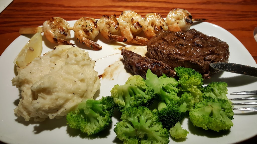 Red Lobster | NEAR PARKS MALL ARLINGTON, 4233 S Cooper St, Arlington, TX 76015, USA | Phone: (817) 472-5097