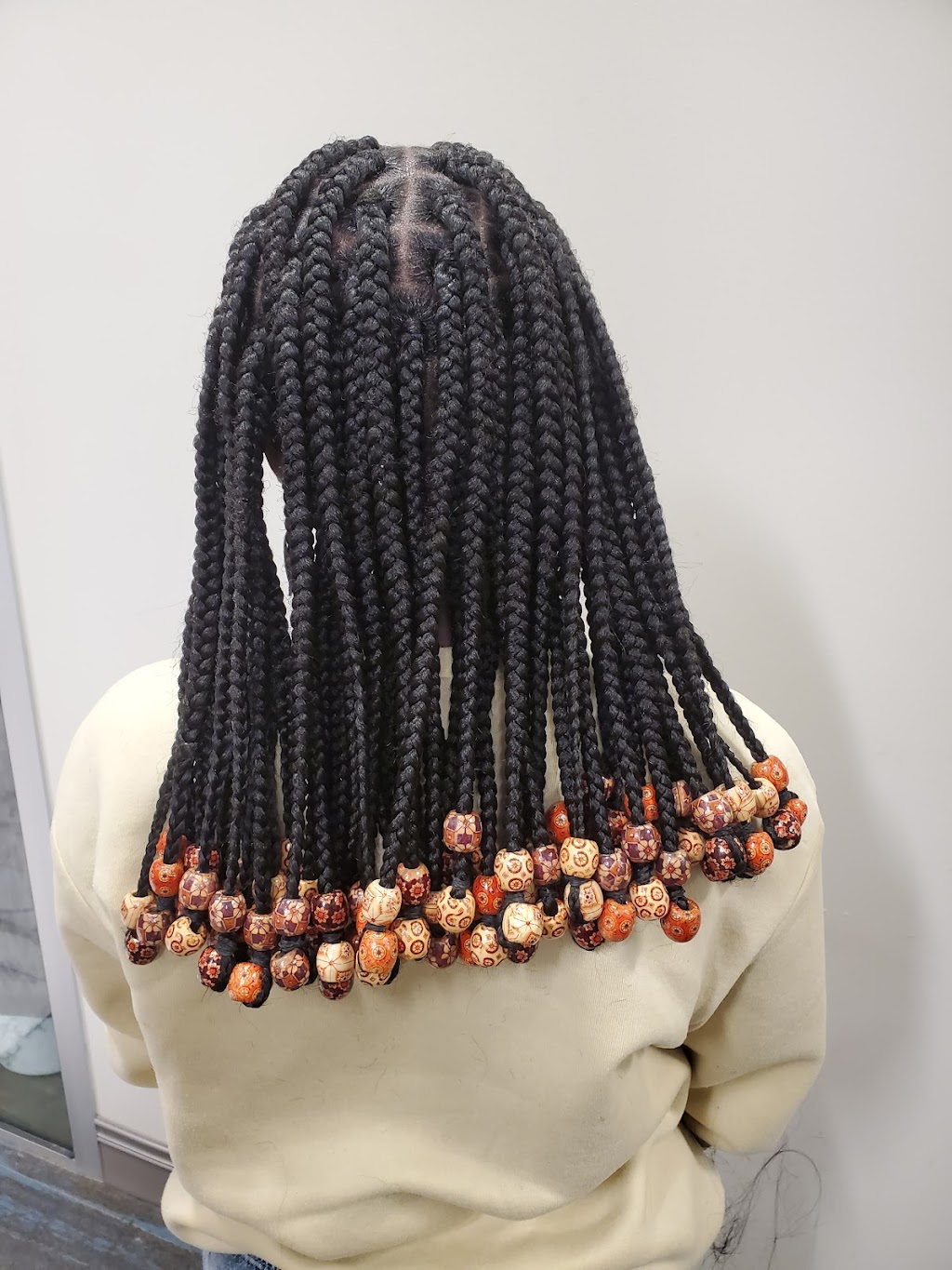 Tanias african hair braiding | 10370 Festival Ln Unit 121, Manassas, VA 20109, USA | Phone: (571) 598-5156