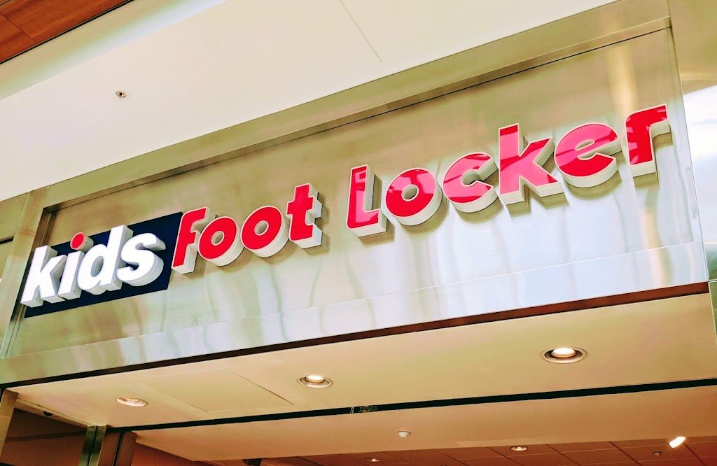Kids Foot Locker | 140 University Town Center Dr Ste 113, Sarasota, FL 34243, USA | Phone: (941) 702-6306