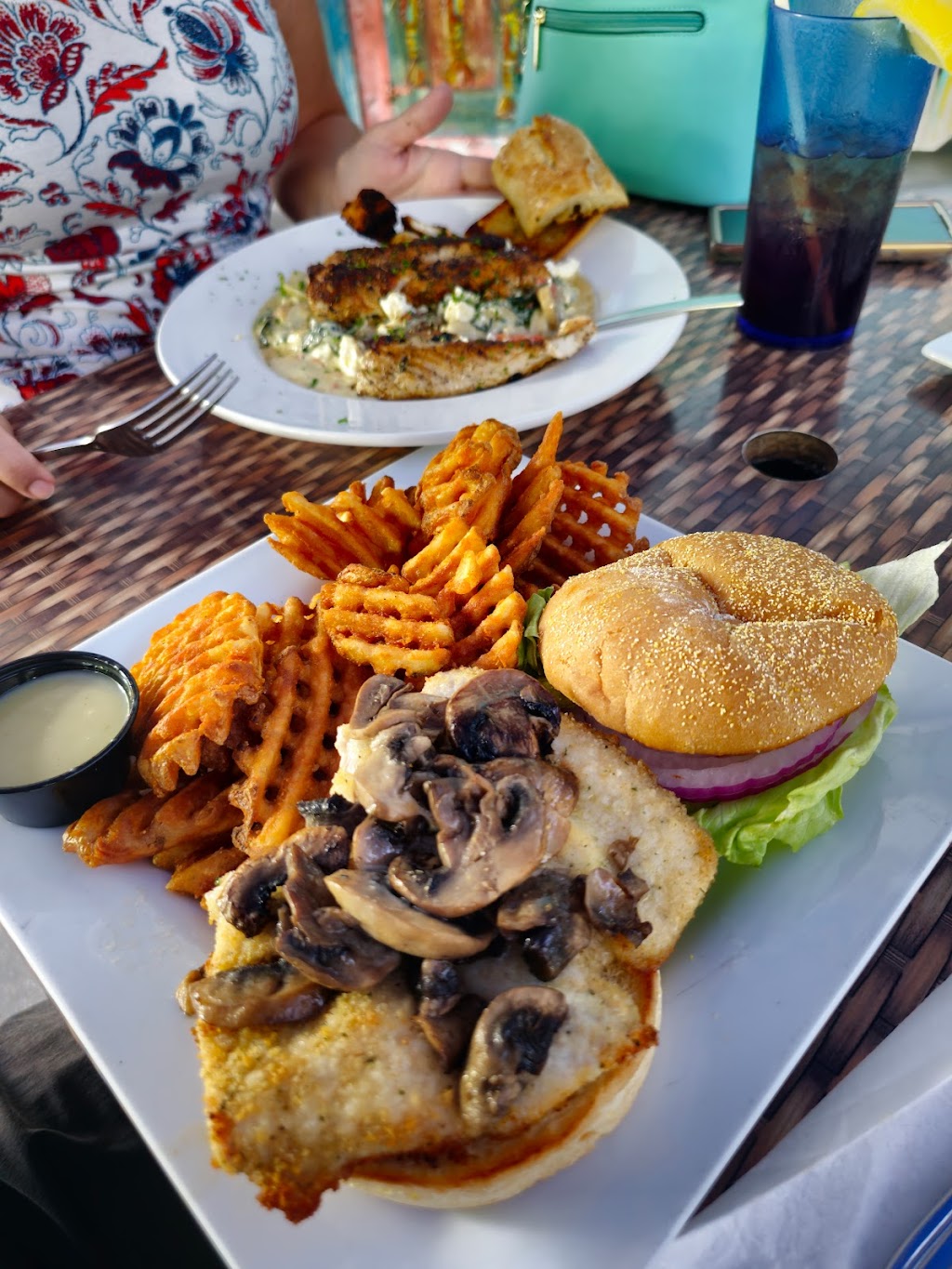 Hobos Cafe | 101691 Overseas Hwy, Key Largo, FL 33037, USA | Phone: (305) 451-5888