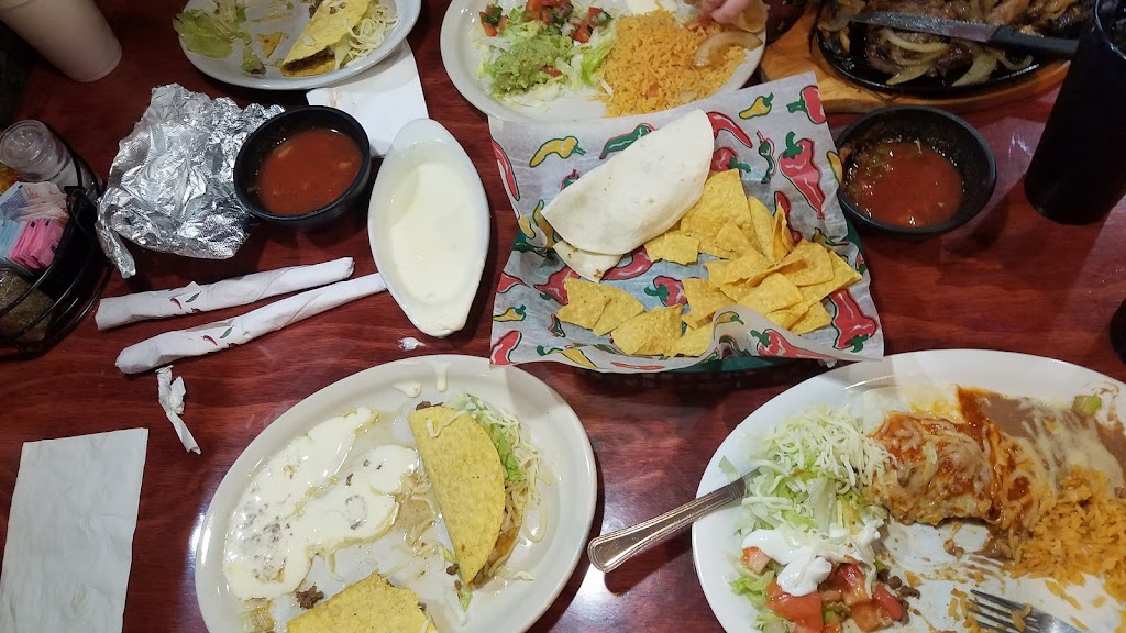 La Cascada Mexican Restaurant | 212 W Main St, Gas City, IN 46933, USA | Phone: (765) 573-4831