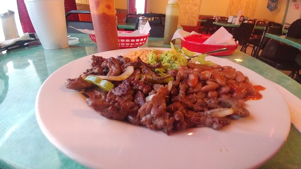 Chayitos Mexican Restaurant | 500 Ross Ave, Devine, TX 78016, USA | Phone: (830) 663-5324