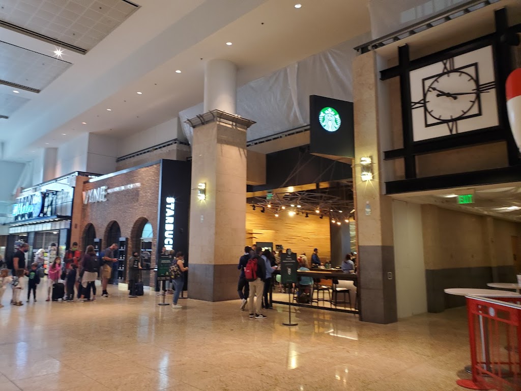 Starbucks | 17801 International Blvd, SeaTac, WA 98158, USA | Phone: (206) 717-0837