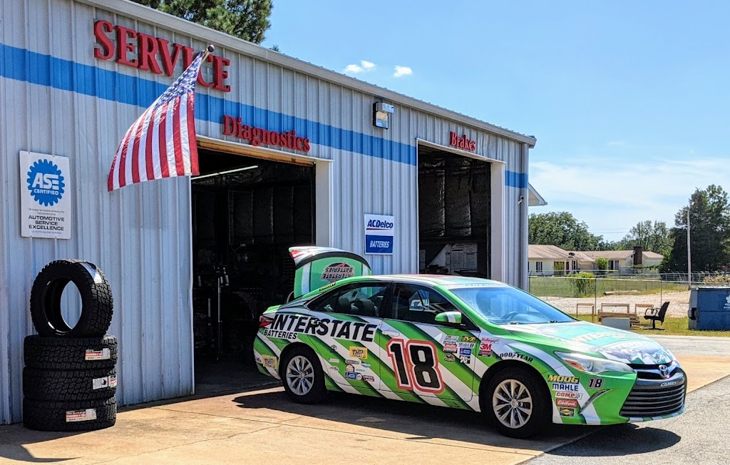 County Line Auto Service | 500 US-1, Youngsville, NC 27596, USA | Phone: (919) 556-4400