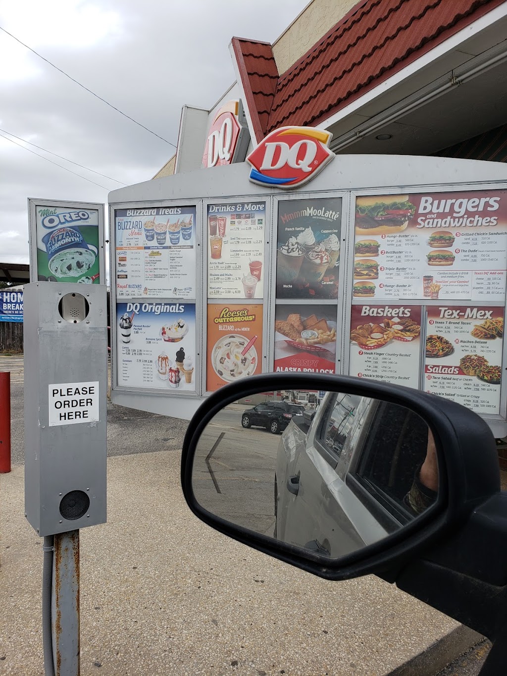 Dairy Queen | 223 S Main St, Pleasanton, TX 78064, USA | Phone: (830) 569-2441