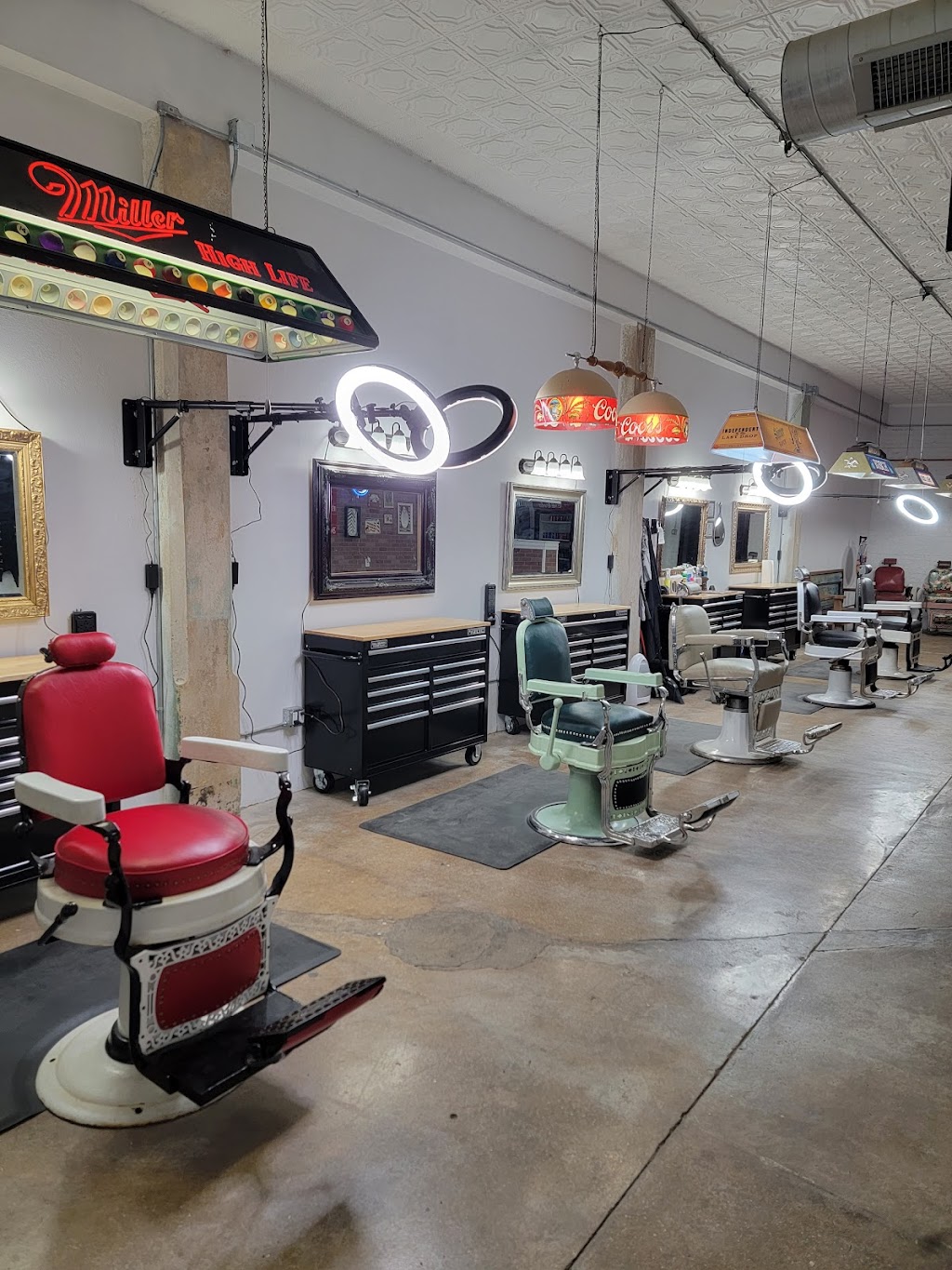 All Outs Barber Shop | 4500 S Flores St, San Antonio, TX 78214, USA | Phone: (210) 371-5264