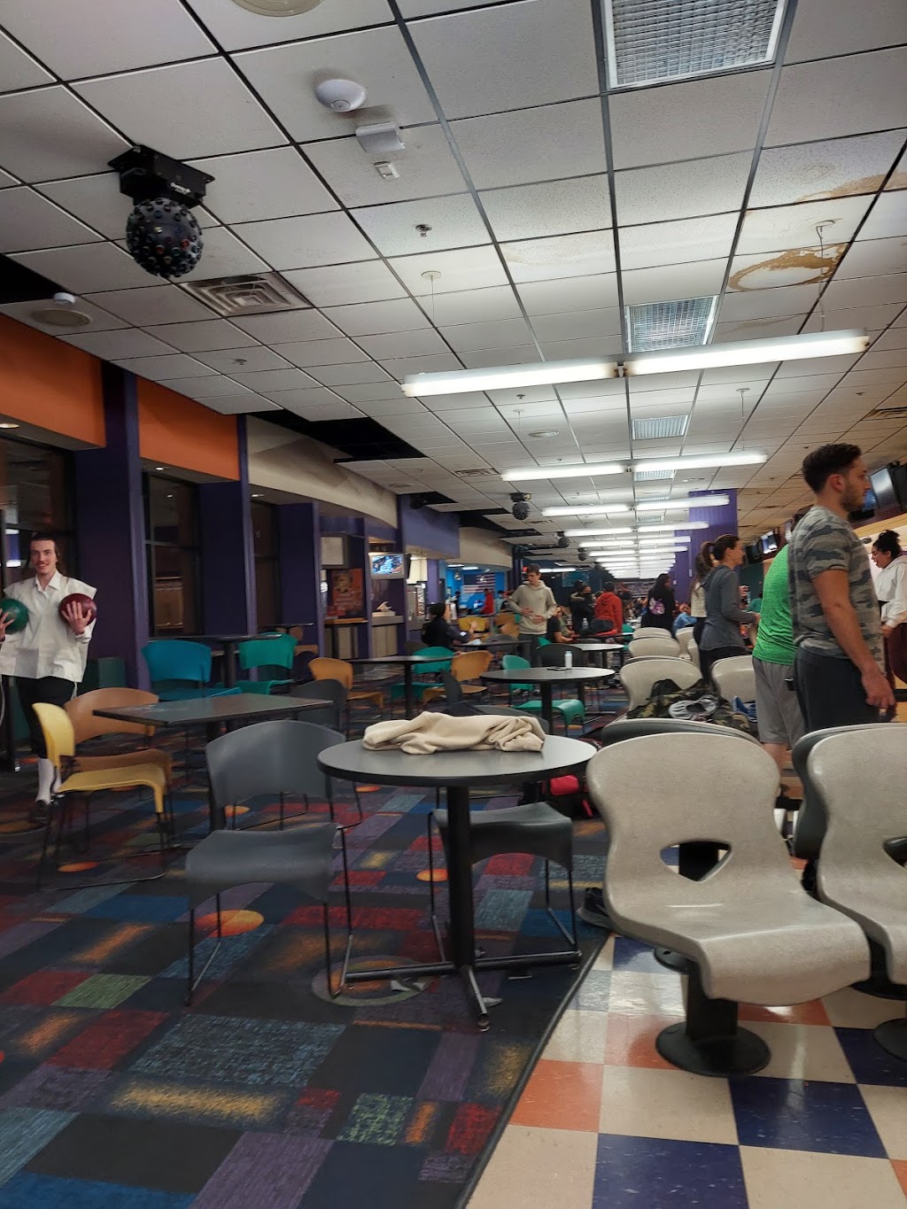 T-Bowl Lanes Inc | 300 Preakness Shopping Center, Wayne, NJ 07470, USA | Phone: (973) 694-5800