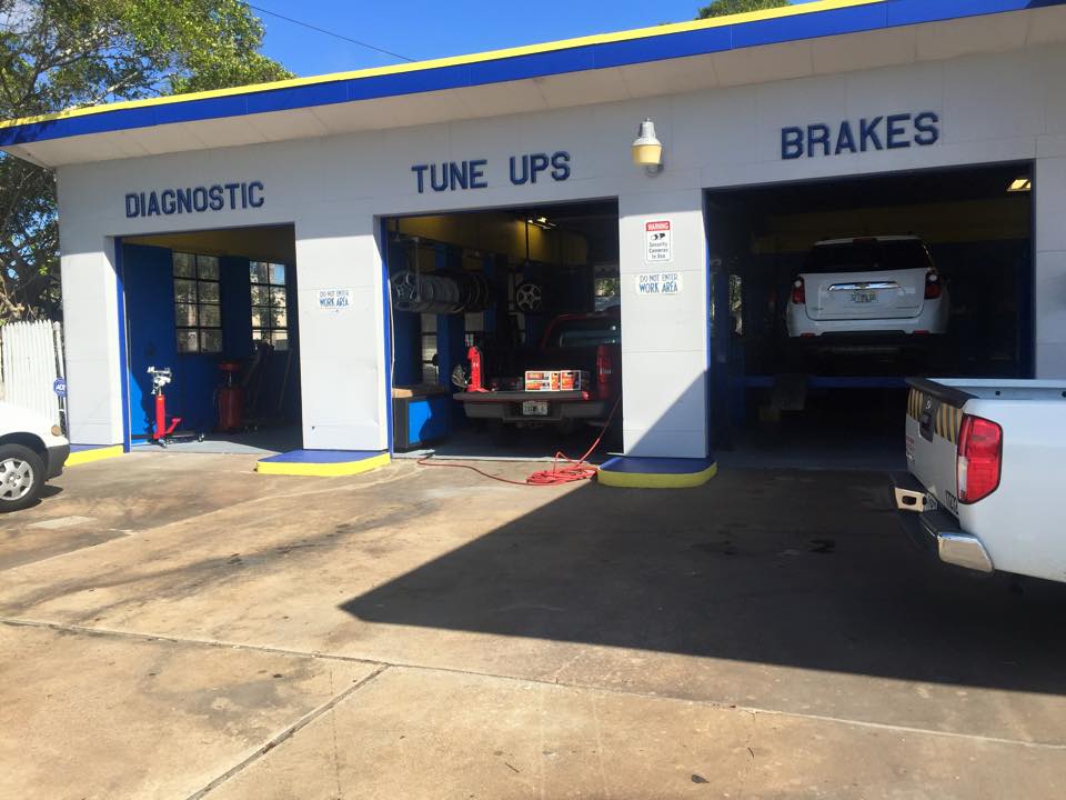 BodyWorks European & Domestic Auto Repairs | 3180 6th St S, St. Petersburg, FL 33705, USA | Phone: (727) 827-7988