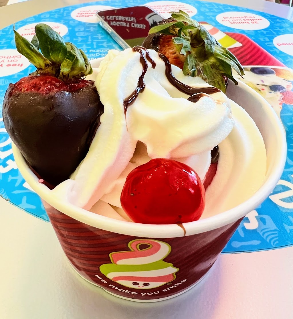 Menchies Frozen Yogurt | 2324 Dessau Rd Ste 200, Pflugerville, TX 78660, USA | Phone: (512) 614-6168