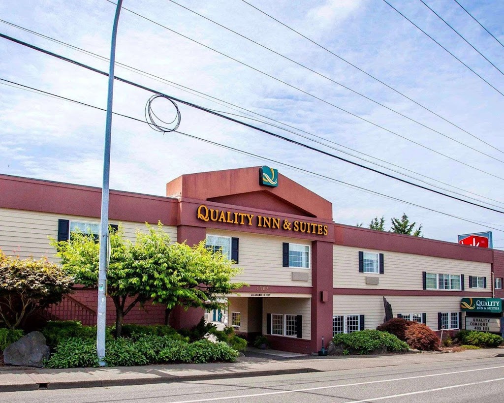 Quality Inn & Suites Bremerton near Naval Shipyard | 4303 Kitsap Way, Bremerton, WA 98312, USA | Phone: (360) 405-1111