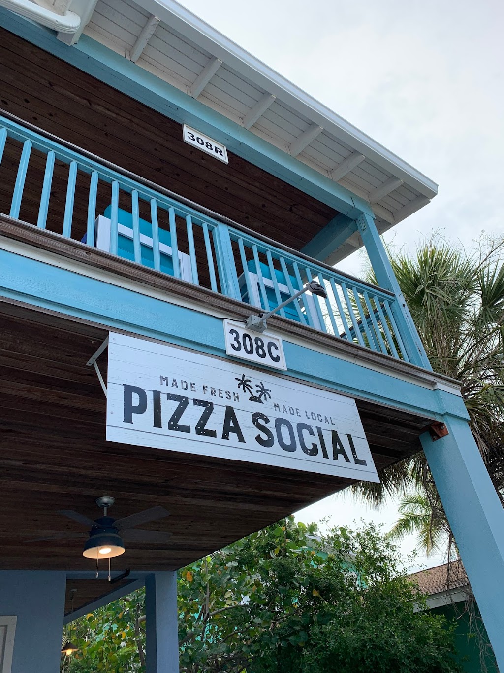 Pizza Social | 308 Pine Ave, Anna Maria, FL 34216, USA | Phone: (941) 251-4070