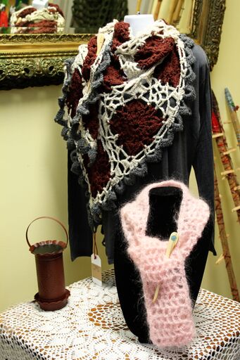 Sticks Stones and Stitches: An Appalachian Gift Shop | 91 Main St, Stanton, KY 40380, USA | Phone: (606) 359-0719