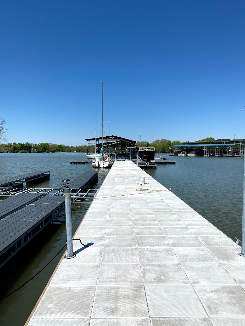 Cherokee Marina & Campground | 450 Cherokee Dock Rd, Lebanon, TN 37087, USA | Phone: (615) 444-2783