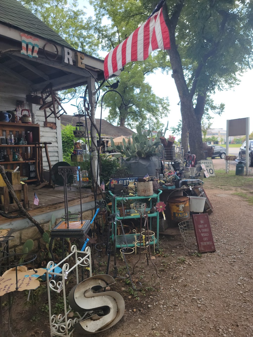 Javelinas Market | 614 E Pearl St, Granbury, TX 76048, USA | Phone: (682) 936-4525