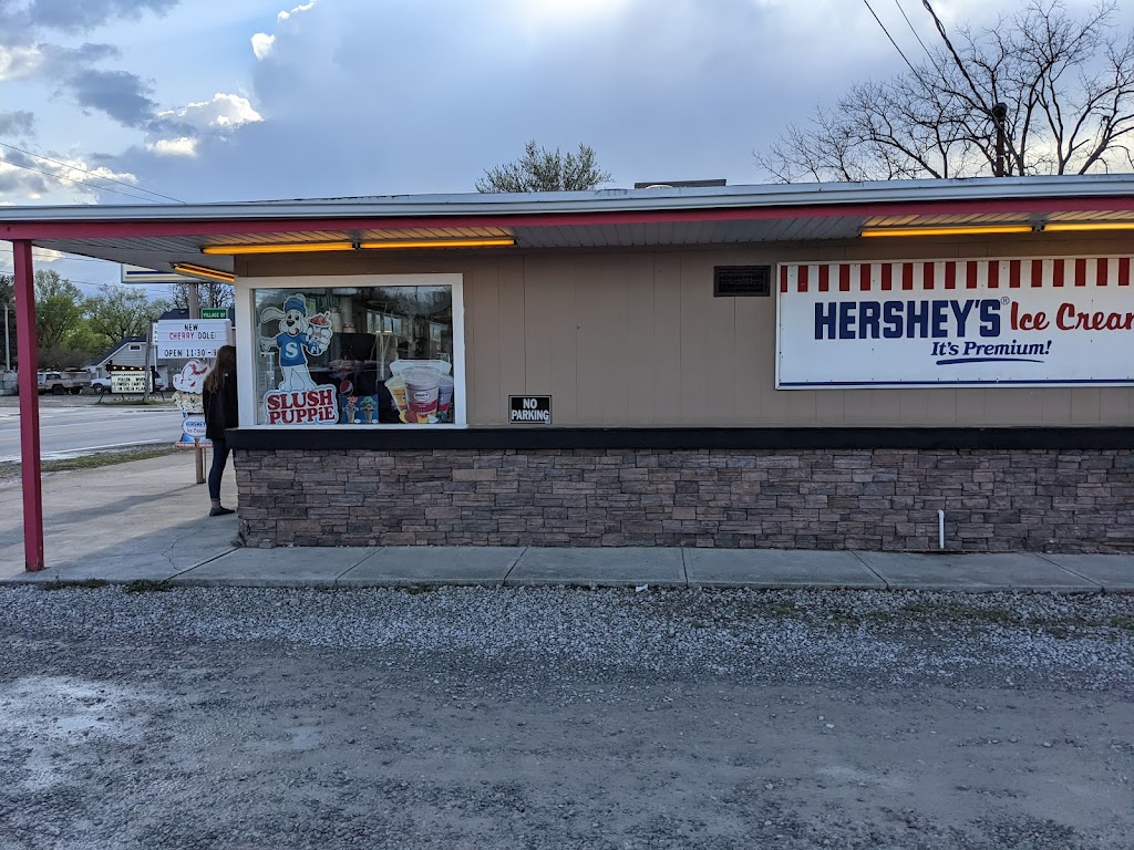 Hersheys Ice Cream n More Of Lagrange | 303 E Main St, Lagrange, OH 44050, USA | Phone: (440) 355-5500