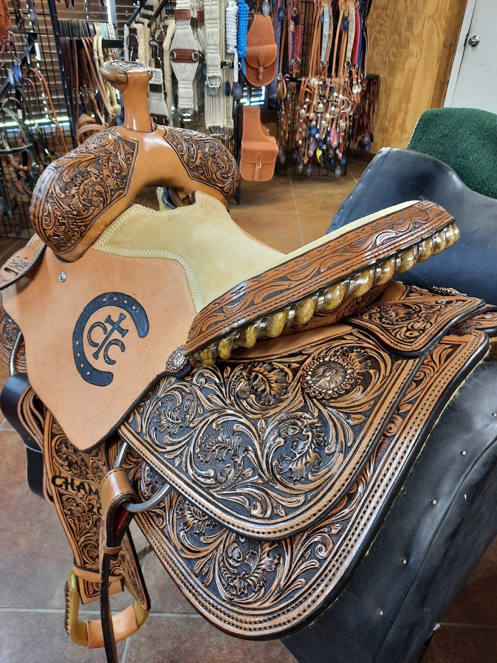 Scott Thomas Custom Saddles | correct address with USPS, 4506 I-30 Frontage Rd, Campbell, TX 75422***4506, 4506 I-30 Frontage Rd, Campbell, TX 75422, USA | Phone: (903) 862-2409