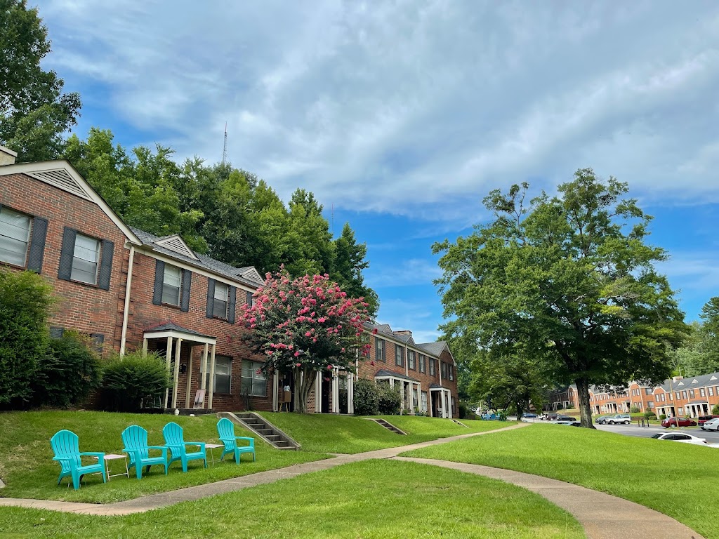 Homewood Townhouse Apartments | 1600 Valley Ave, Homewood, AL 35209, USA | Phone: (205) 871-3488
