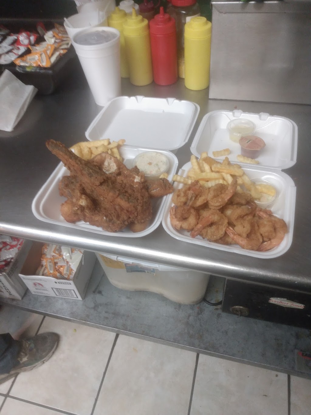 Rahims Seafood | 4485 Campbellton Rd SW, Atlanta, GA 30331, USA | Phone: (404) 349-8818