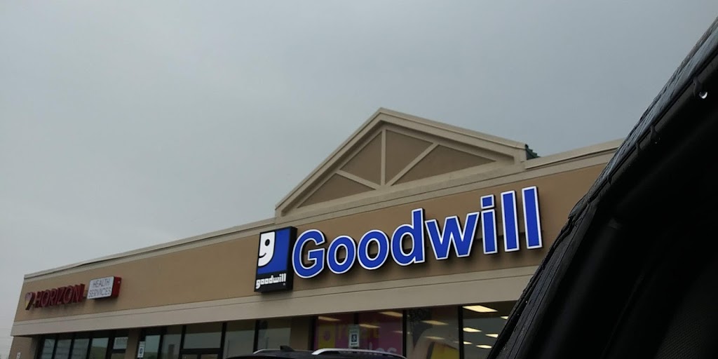 Goodwill Store & Donation Center | 6530 Niagara Falls Blvd, Niagara Falls, NY 14304 | Phone: (716) 215-6007