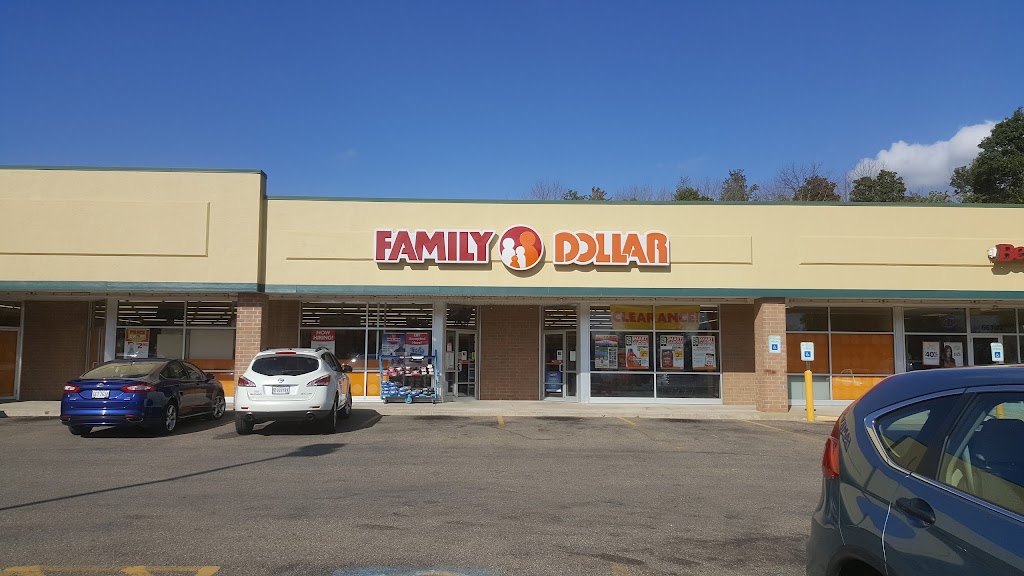 Family Dollar | 661 Wooster St, Lodi, OH 44254, USA | Phone: (330) 661-6443