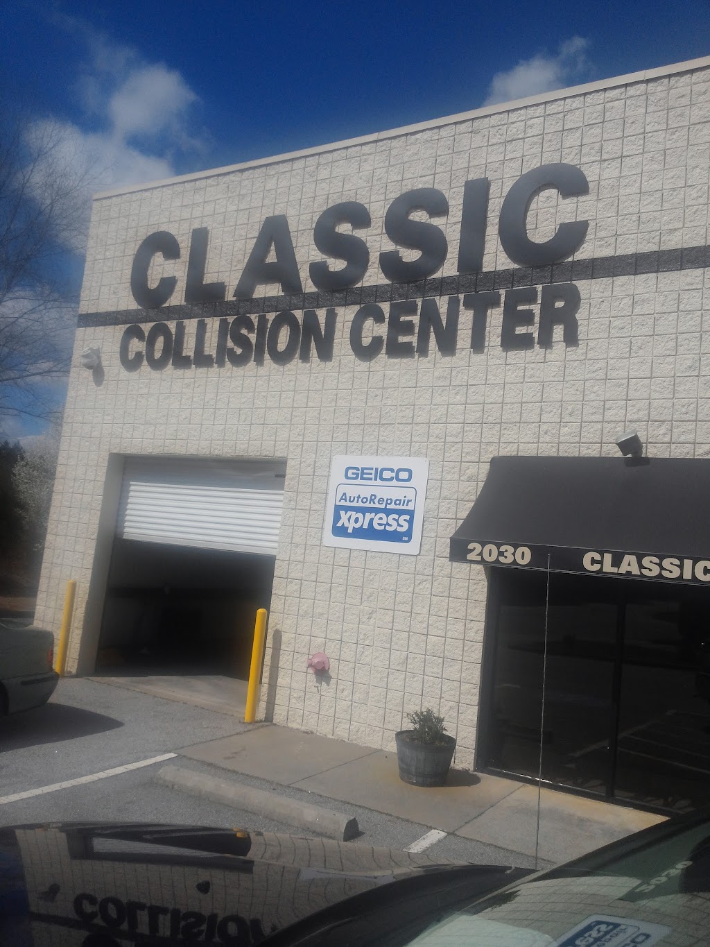 Classic Collision | 2030 Jessica Daron Ct, Lilburn, GA 30047, USA | Phone: (770) 978-2070