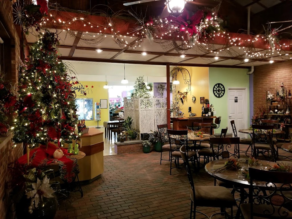 The Greenhouse Florist & Gift Shop (Formerly Widmer) | 1619 Papin St, Highland, IL 62249, USA | Phone: (618) 654-6465