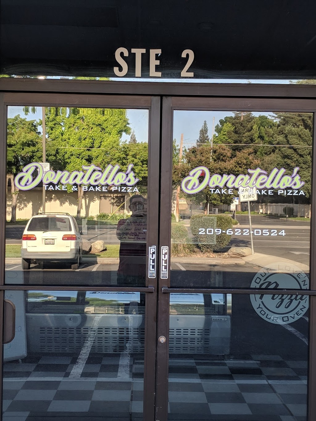 Donatellos Take & Bake Pizza | 1532 Lakewood Ave, Modesto, CA 95355, USA | Phone: (209) 622-0524