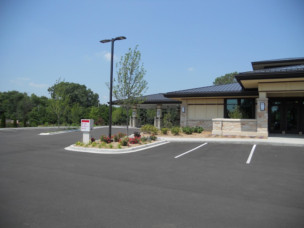 Waukesha State Bank | 18300 W Capitol Dr, Brookfield, WI 53187 | Phone: (262) 781-8082