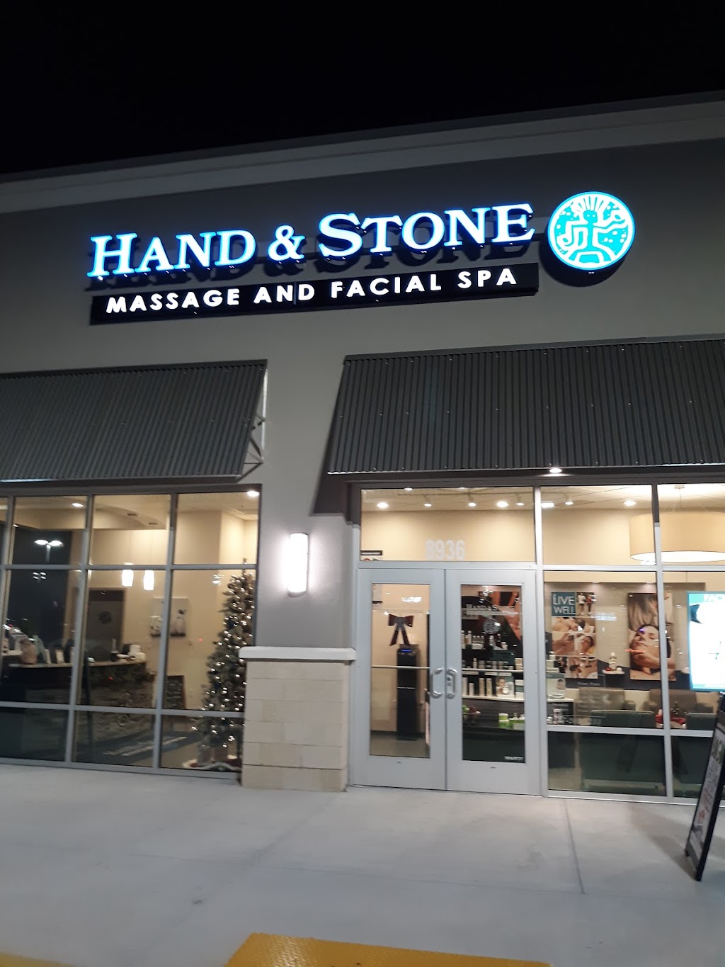 Hand & Stone | 3139 Little Rd, Trinity, FL 34655, USA | Phone: (727) 219-1340