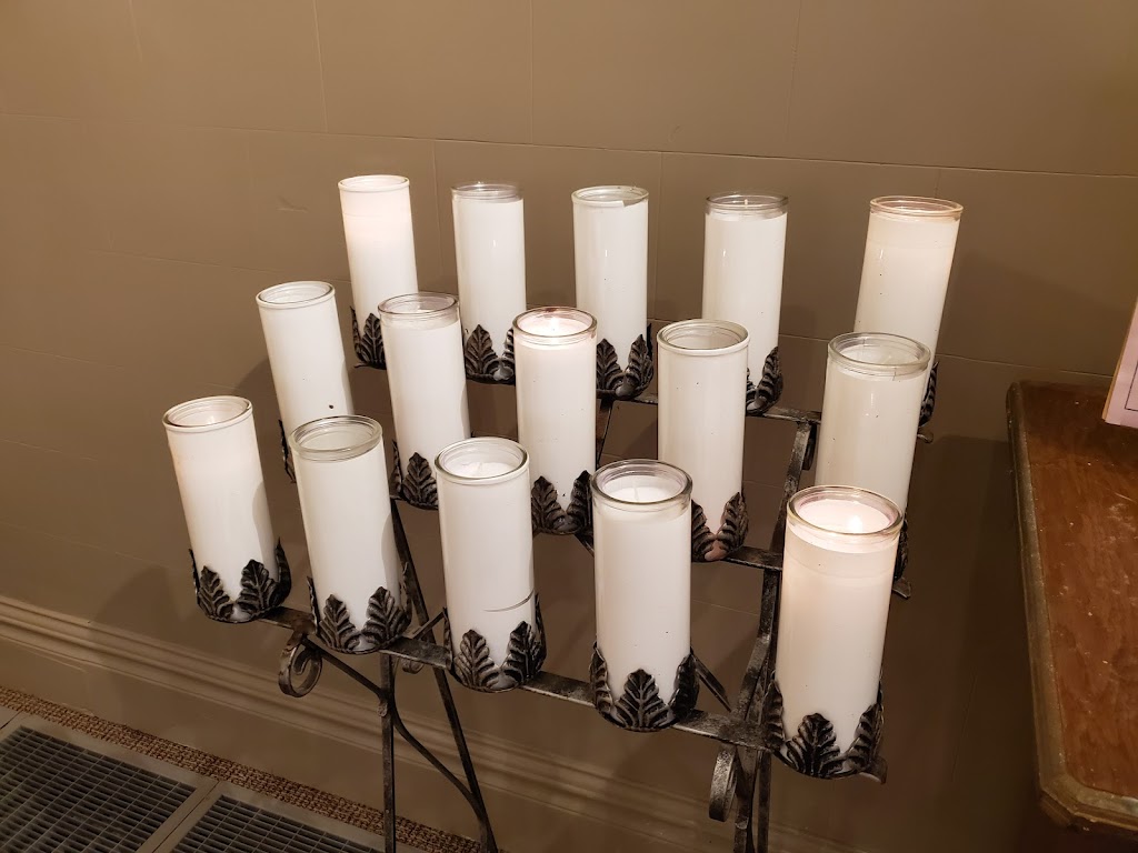 Saint Michaels Catholic Church, Fairbury | 807 F St, Fairbury, NE 68352, USA | Phone: (402) 729-2058