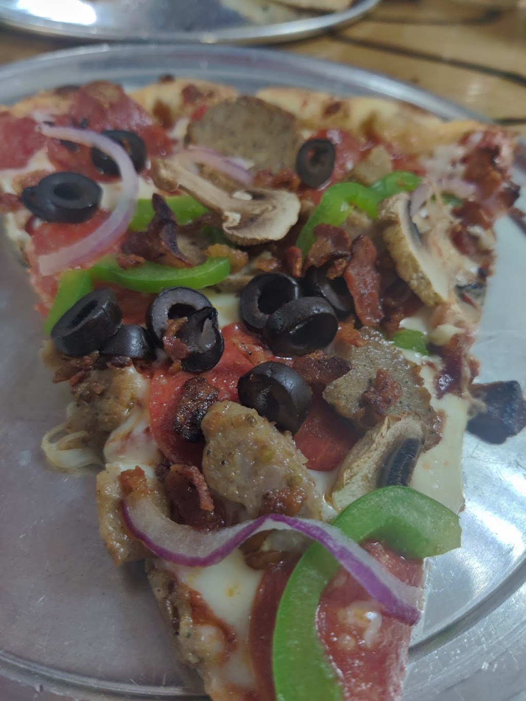 Vans Brick Oven Pizza | 120 E San Patricio Ave, Mathis, TX 78368, USA | Phone: (361) 678-4252