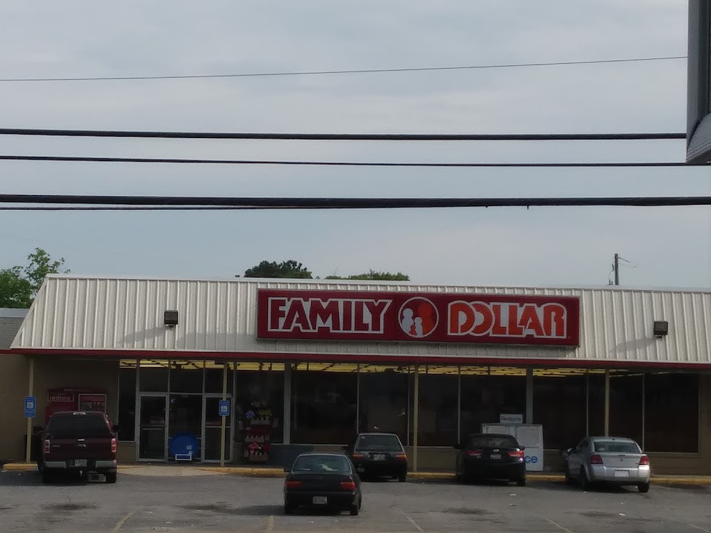 Family Dollar | 669 E 3rd St, Jackson, GA 30233, USA | Phone: (470) 251-6225