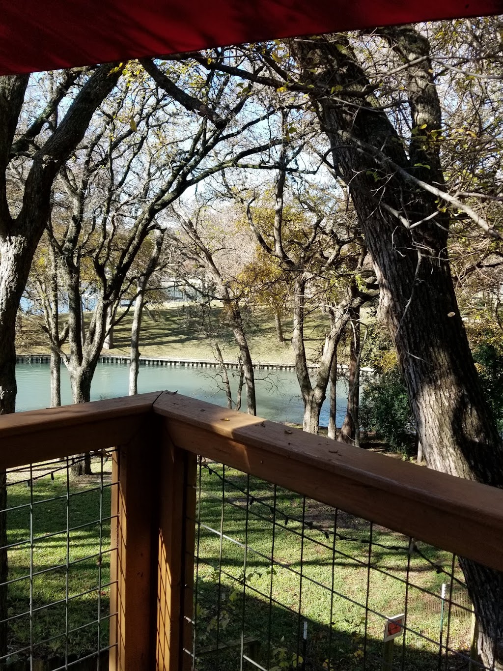 Guadalupe River Houses | 777 Cloud Ln, New Braunfels, TX 78130, USA | Phone: (830) 832-3530