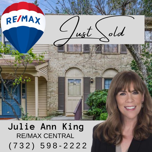 JulieAnn King ~ Monmouth County Realtor | 520 US-9, Manalapan Township, NJ 07726, USA | Phone: (732) 598-2222