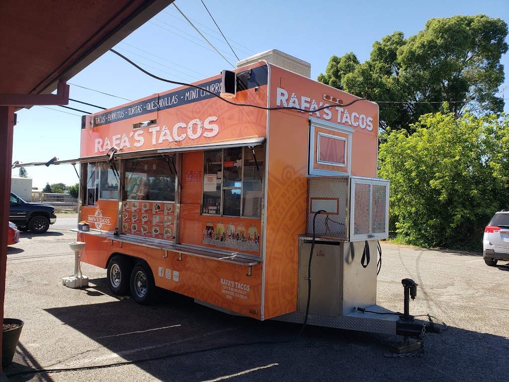 Rafa’s Tacos | 32 Santa Fe Ave, Empire, CA 95319, USA | Phone: (209) 661-6766
