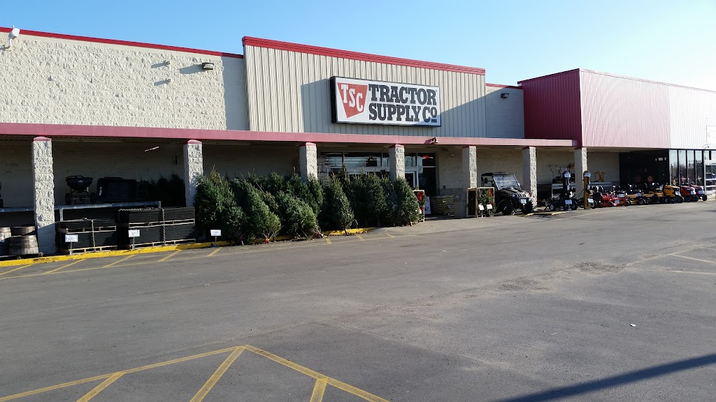 Tractor Supply Co. | 356 Frey St, Ashland City, TN 37015, USA | Phone: (615) 792-1903