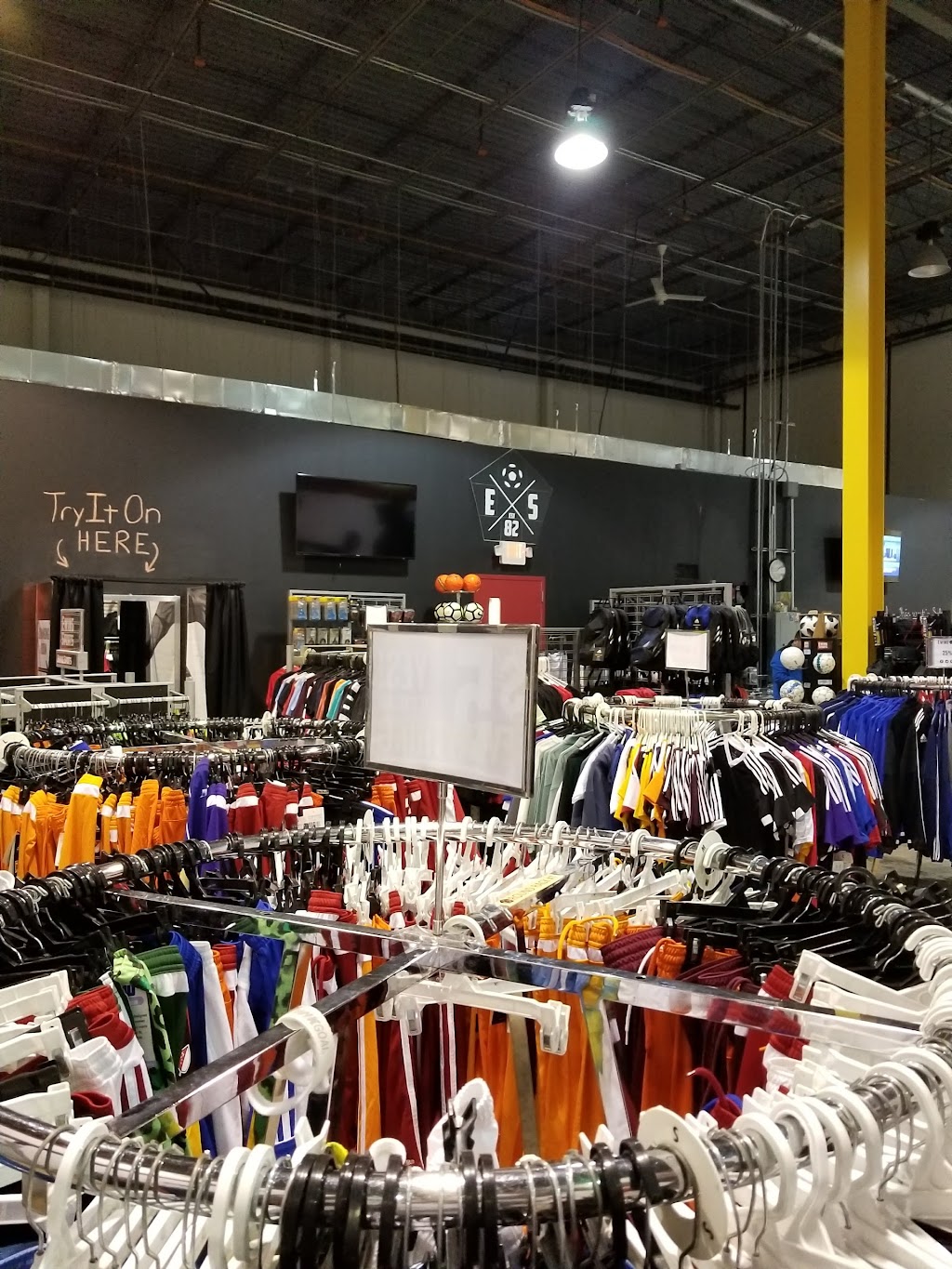 Ewing Sports | 1445 Lower Ferry Rd, Ewing Township, NJ 08618, USA | Phone: (800) 579-3636