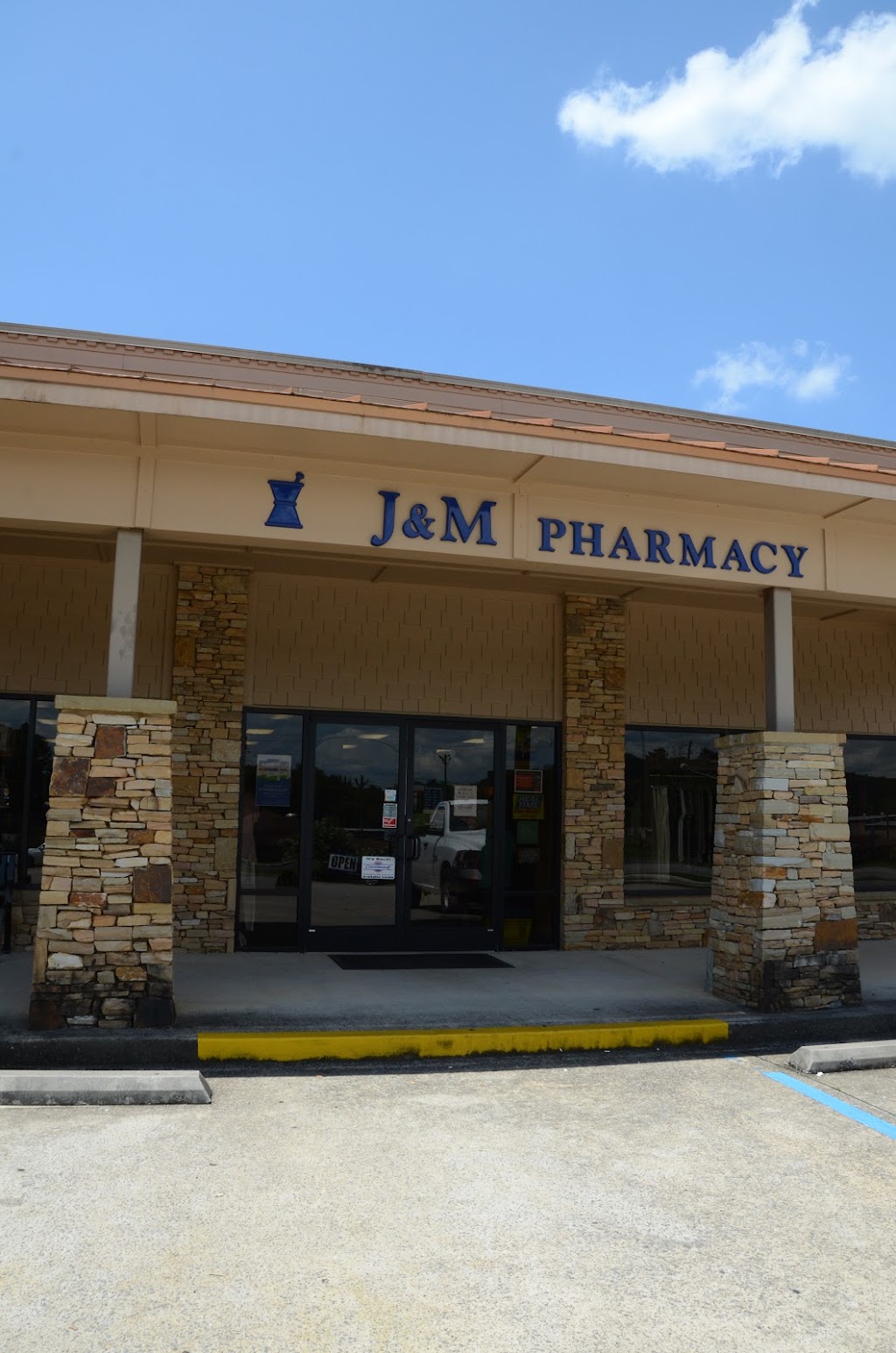 J & M Pharmacy & Compounding Center LLC | 2040 2nd Ave E, Oneonta, AL 35121, USA | Phone: (205) 274-2740