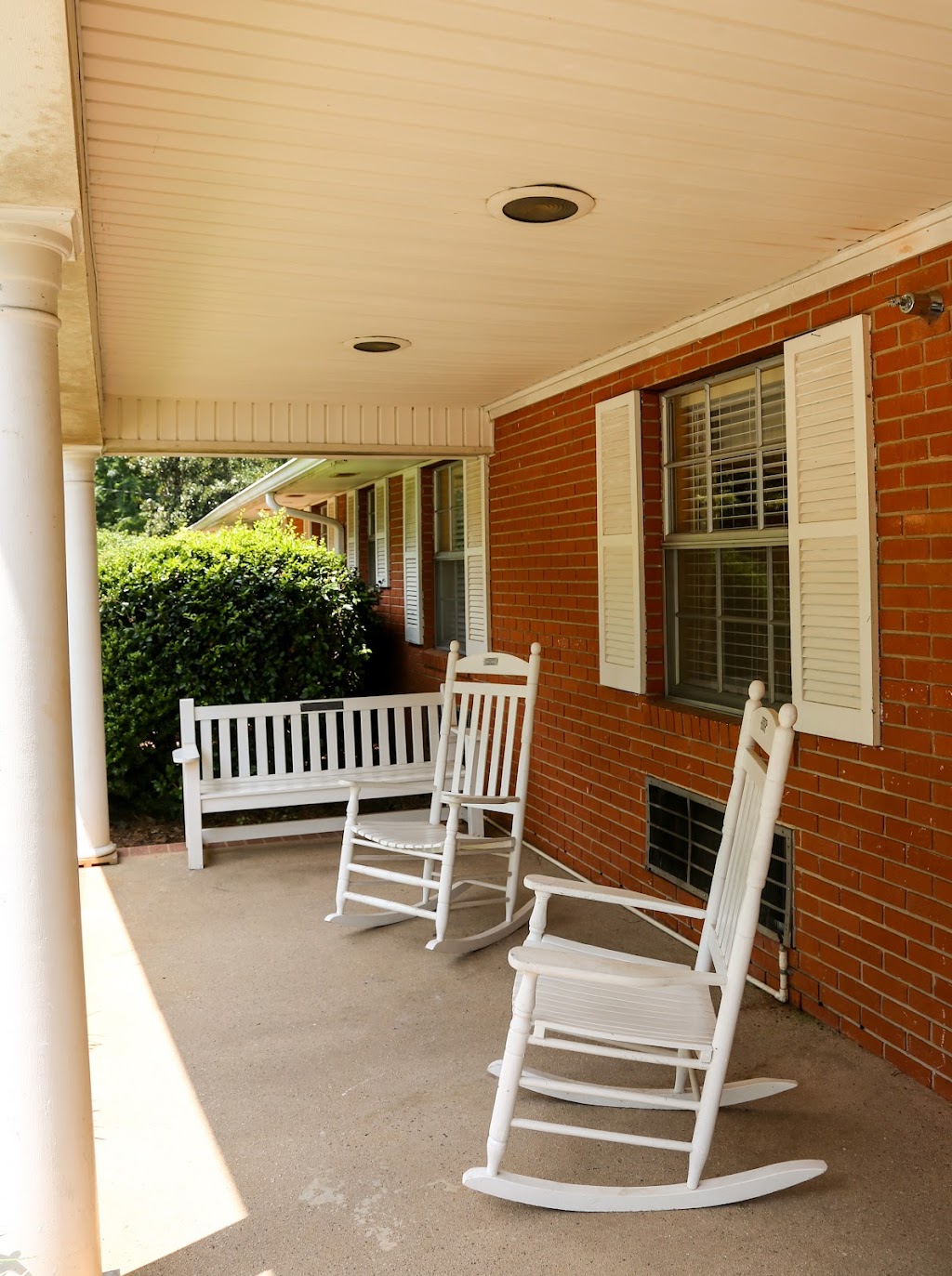 Newnan Health & Rehabilitation | 244 E Broad St, Newnan, GA 30263, USA | Phone: (770) 253-7160