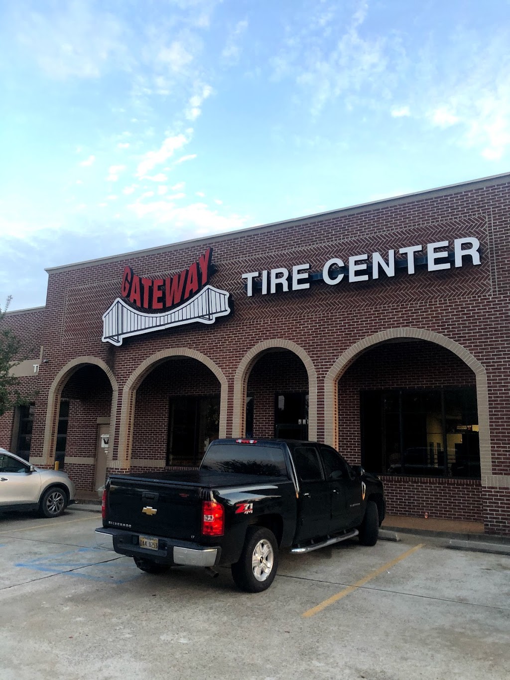 Gateway Tire & Service Center | 4892 Goodman Rd, Olive Branch, MS 38654, USA | Phone: (662) 893-0246
