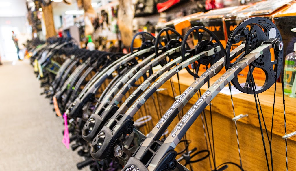 Barretts Bowhunting | 257 E 14th St, Elmira Heights, NY 14903, USA | Phone: (607) 733-7773