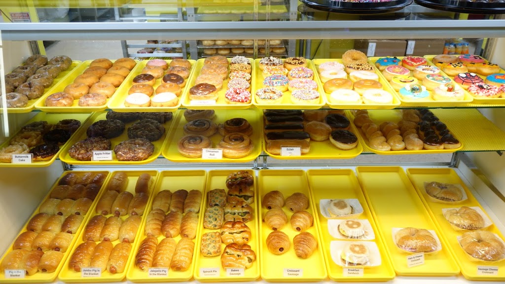 Jefferson Donut Shop | 1005 E Jefferson St, Grand Prairie, TX 75051, USA | Phone: (972) 264-1489