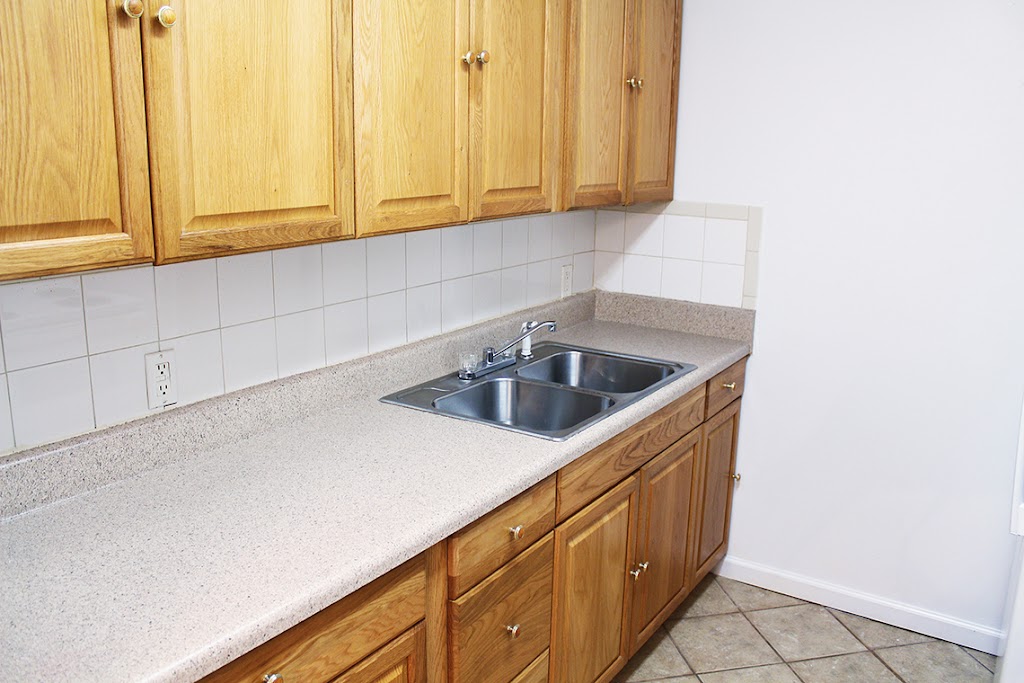 Spring Creek Apartments | 420 Fort Worth Ave, Norfolk, VA 23505, USA | Phone: (757) 374-2118