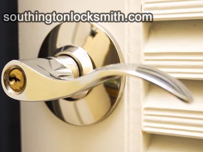 Southington Locksmith | 35 Darling St, Southington, CT 06489 | Phone: (860) 744-0057