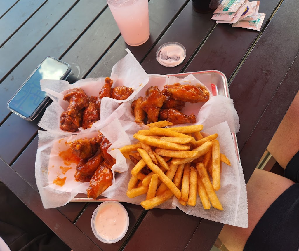 Fire Wings Loomis - Rocklin | 5400 Crossings Dr Suite 101, Rocklin, CA 95677, USA | Phone: (916) 246-9125