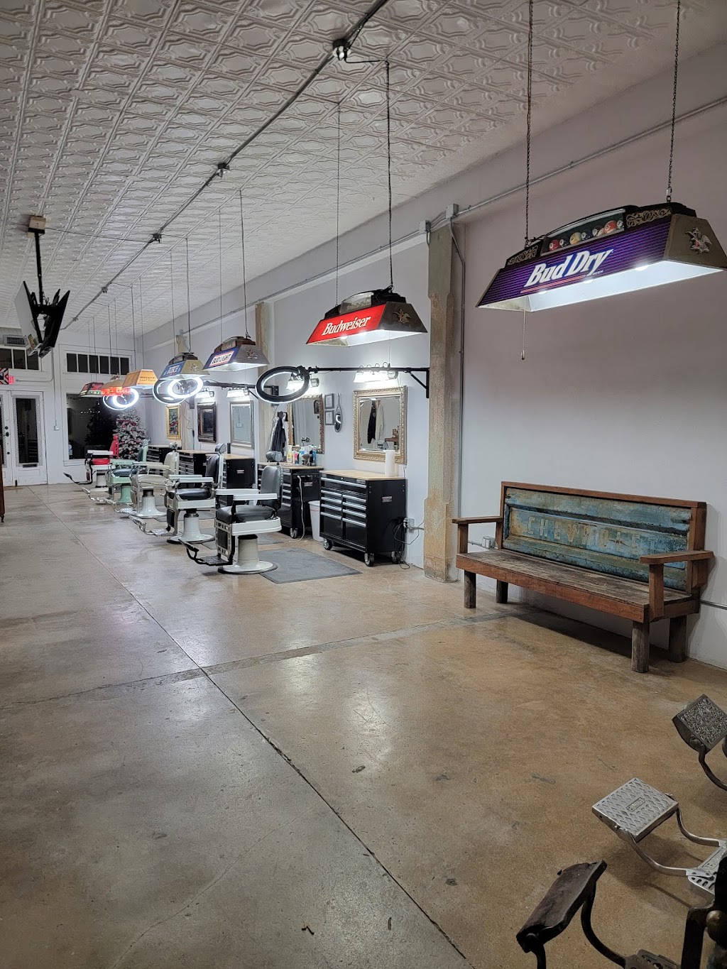 All Outs Barber Shop | 4500 S Flores St, San Antonio, TX 78214, USA | Phone: (210) 371-5264