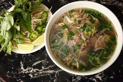 Noodles Pho U | 546 E Boughton Rd, Bolingbrook, IL 60440, USA | Phone: (630) 739-2988