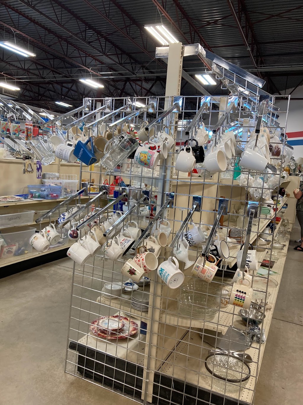 Volunteers of America Thrift Store – North Olmsted | Water Tower Square, 27240 Lorain Rd, North Olmsted, OH 44070, USA | Phone: (440) 202-1444